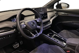 harmaa Skoda Enyaq 2023 kuva 6.
