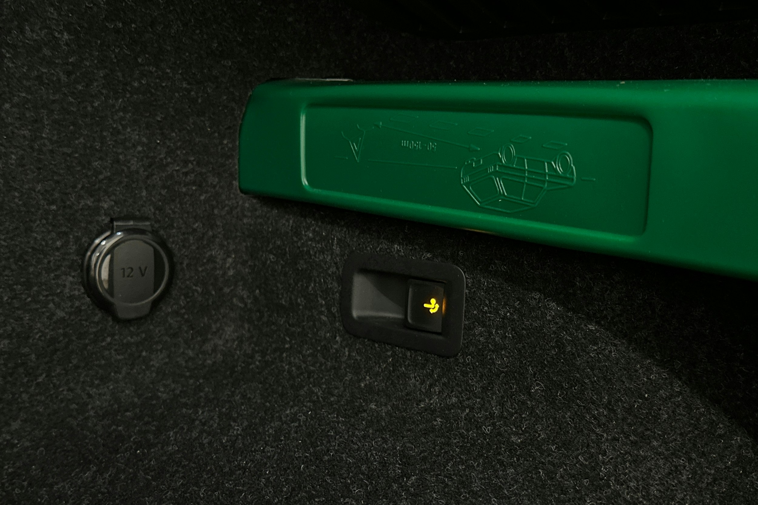 harmaa Skoda Enyaq 2023 kuva 13.