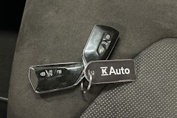 harmaa Skoda Enyaq 2023 kuva 34.