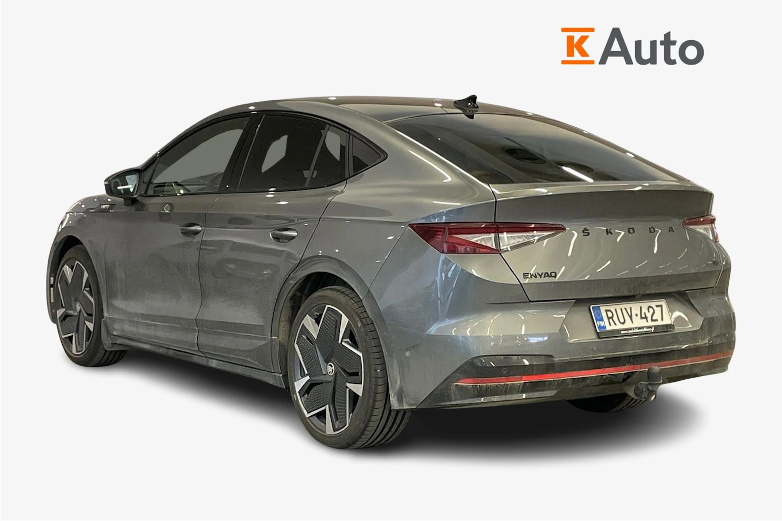 harmaa Skoda Enyaq 2023 kuva 2.