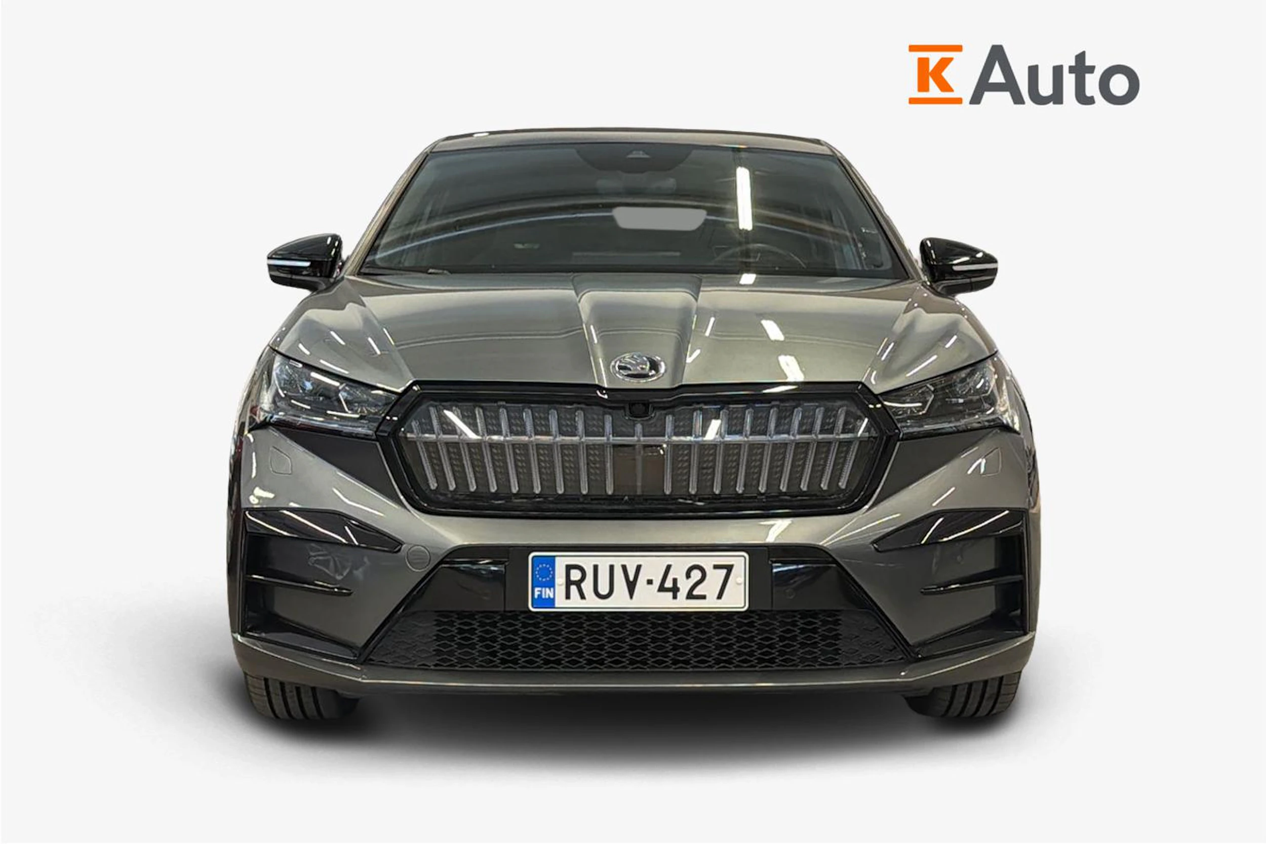 harmaa Skoda Enyaq 2023 kuva 5.