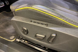 harmaa Skoda Enyaq 2023 kuva 22.