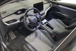 harmaa Skoda Enyaq 2023 kuva 3.