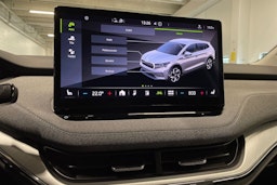 harmaa Skoda Enyaq 2023 kuva 17.
