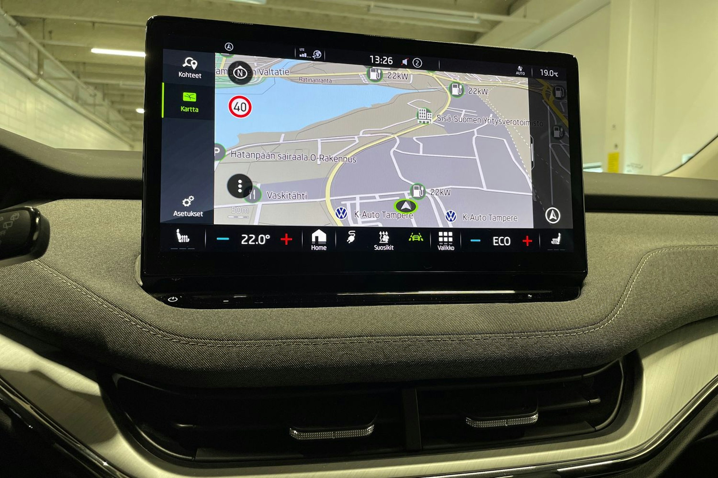 harmaa Skoda Enyaq 2023 kuva 18.