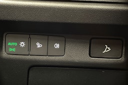 harmaa Skoda Enyaq 2023 kuva 22.