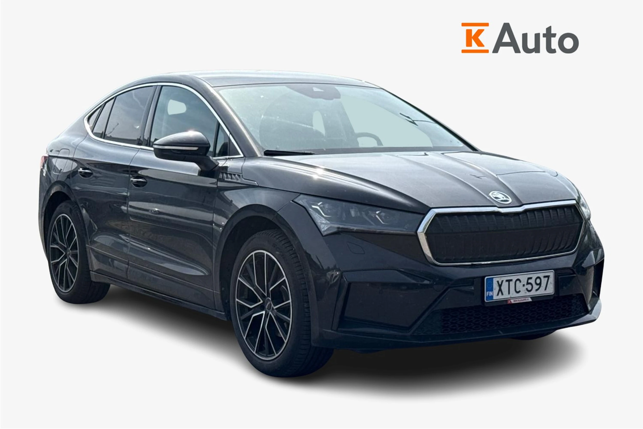 Musta Skoda Enyaq 2023 kuva 1.