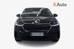 Musta Skoda Enyaq 2023 kuva 4.