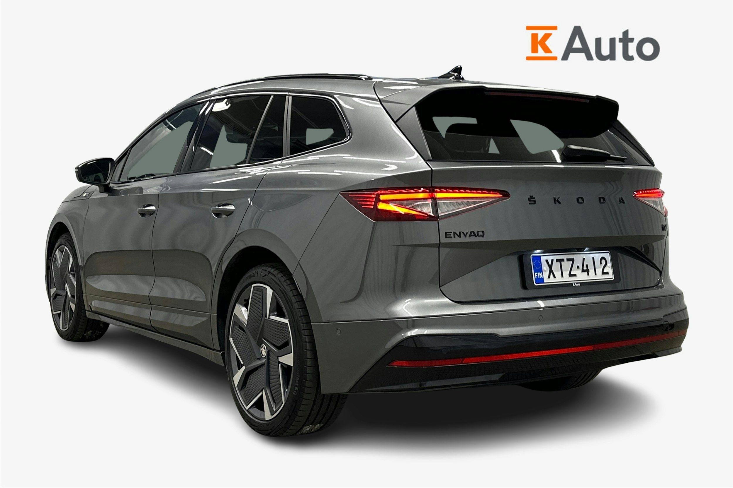 harmaa Skoda Enyaq 2023 kuva 2.