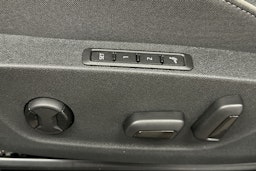 harmaa Skoda Enyaq 2023 kuva 26.
