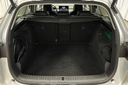 harmaa Skoda Enyaq kuva 11.