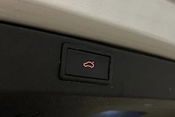 harmaa Skoda Enyaq kuva 12.