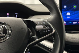 harmaa Skoda Enyaq kuva 18.