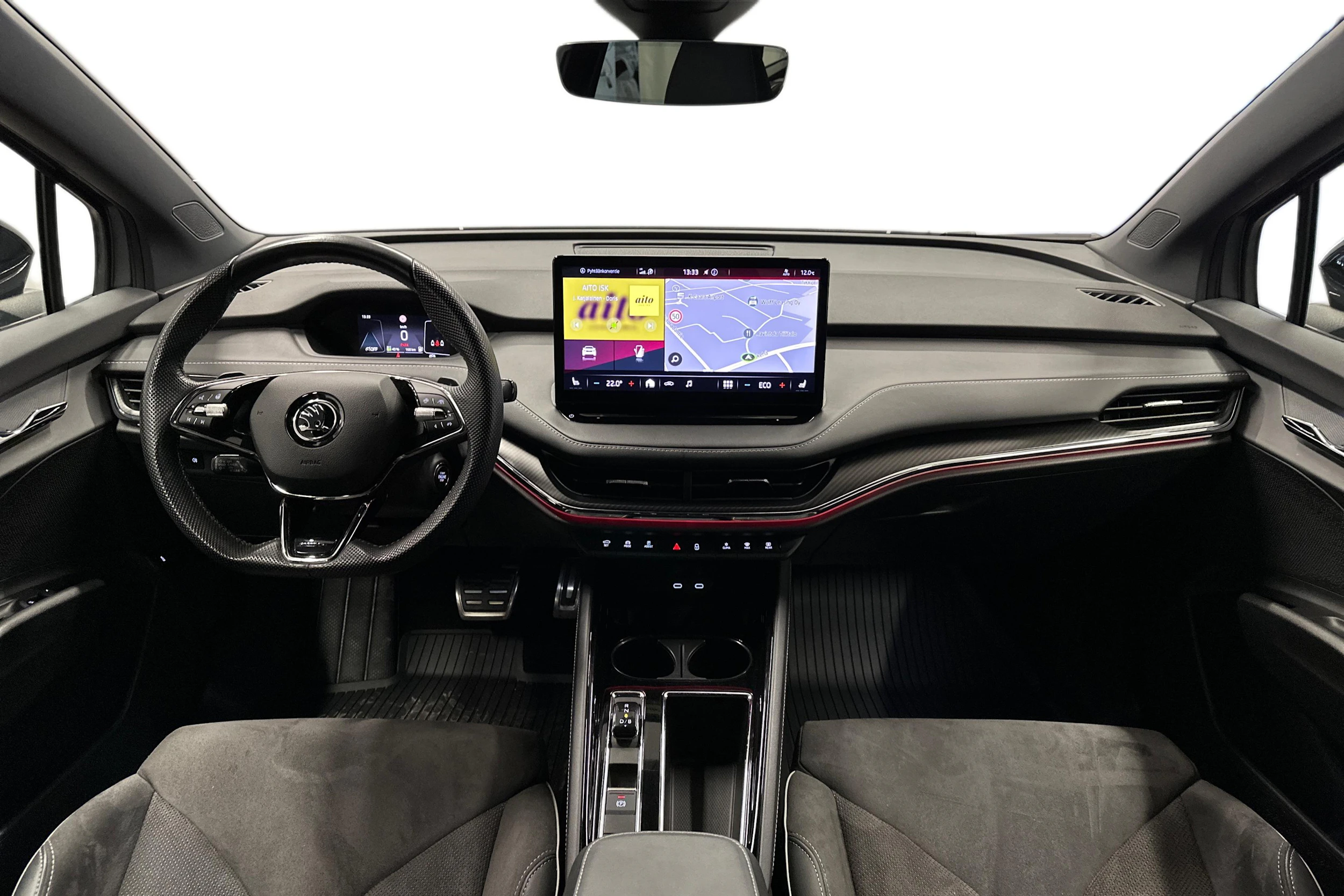 harmaa Skoda Enyaq 2023 kuva 7.