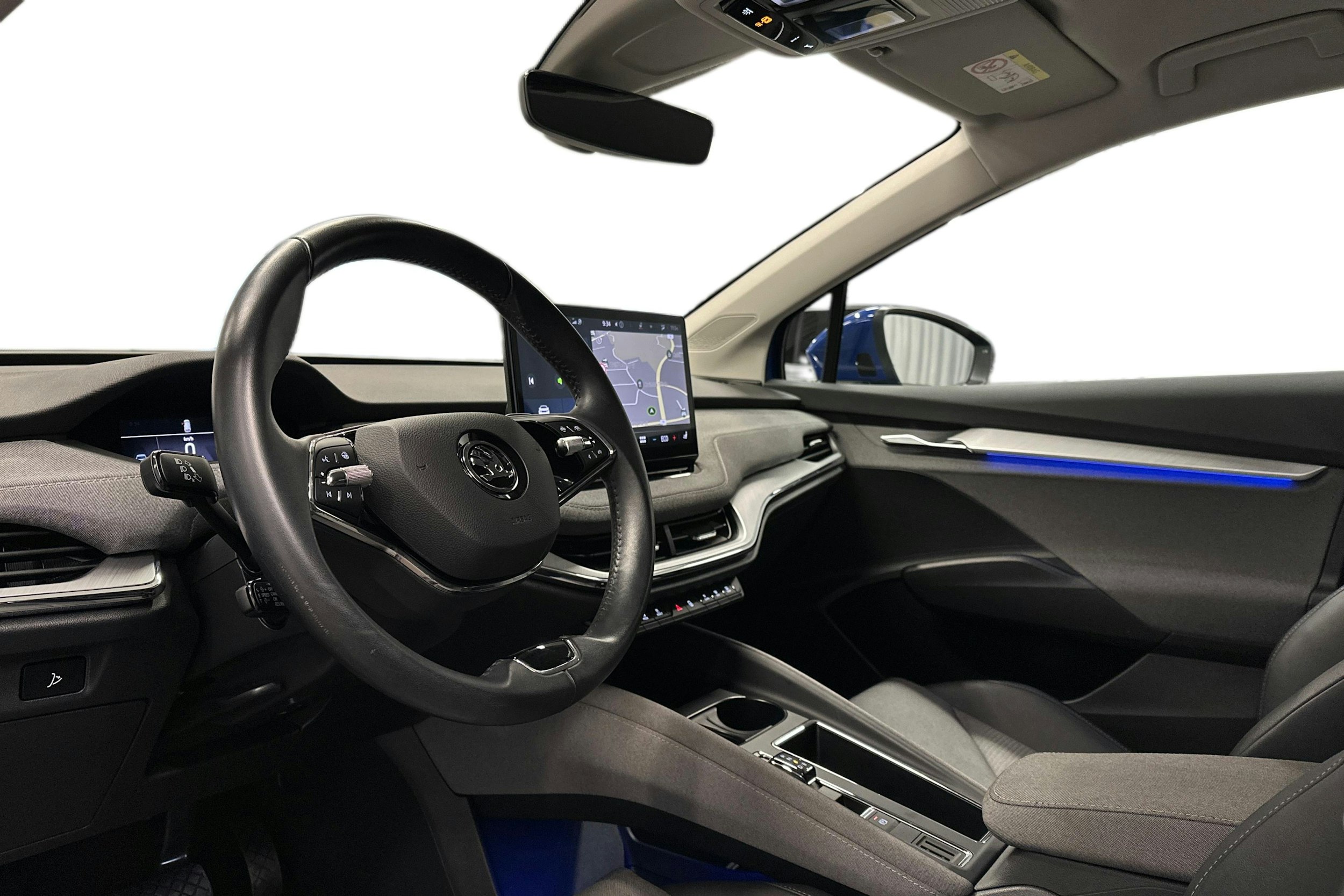 sininen Skoda Enyaq 2023 kuva 6.