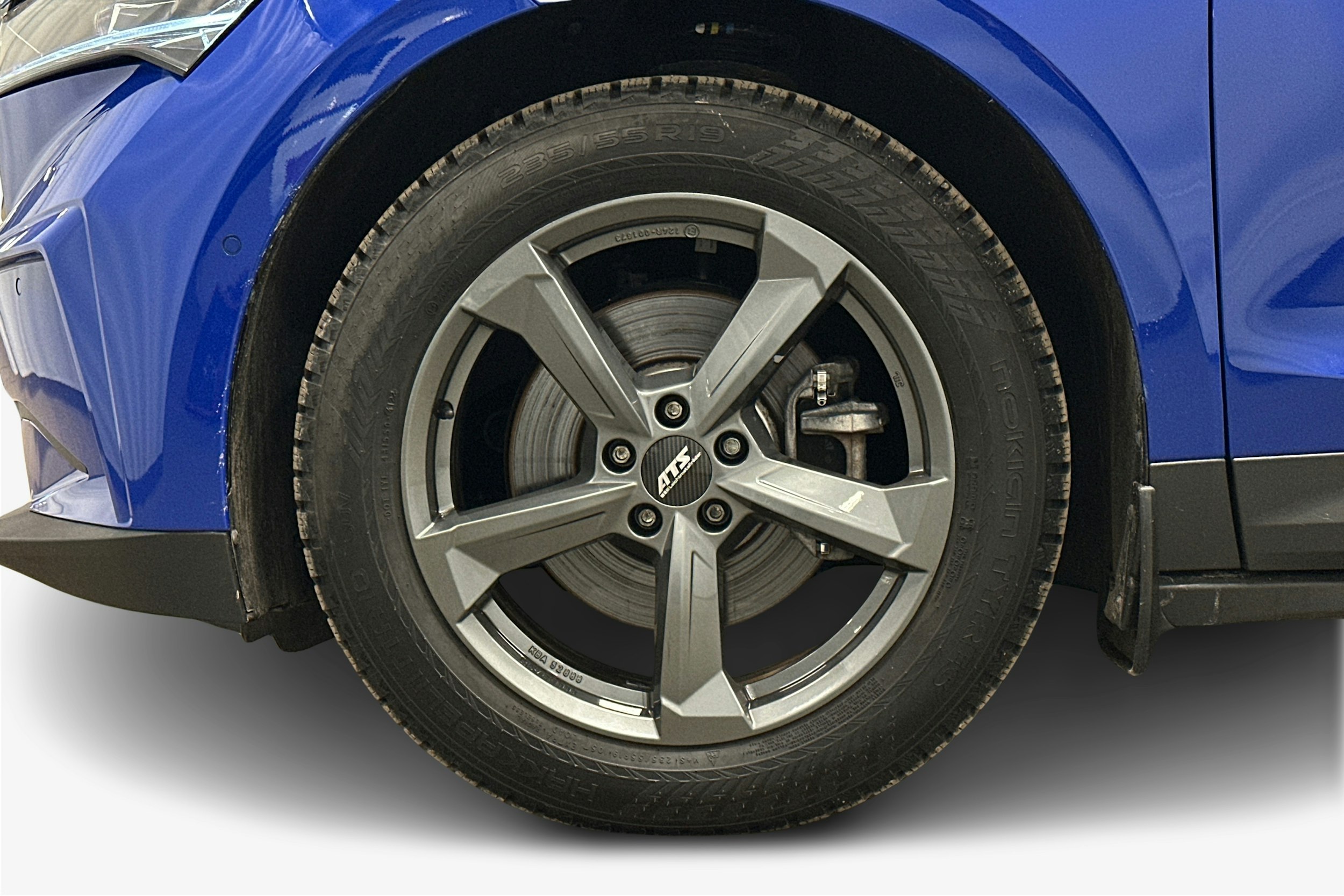 sininen Skoda Enyaq 2023 kuva 9.