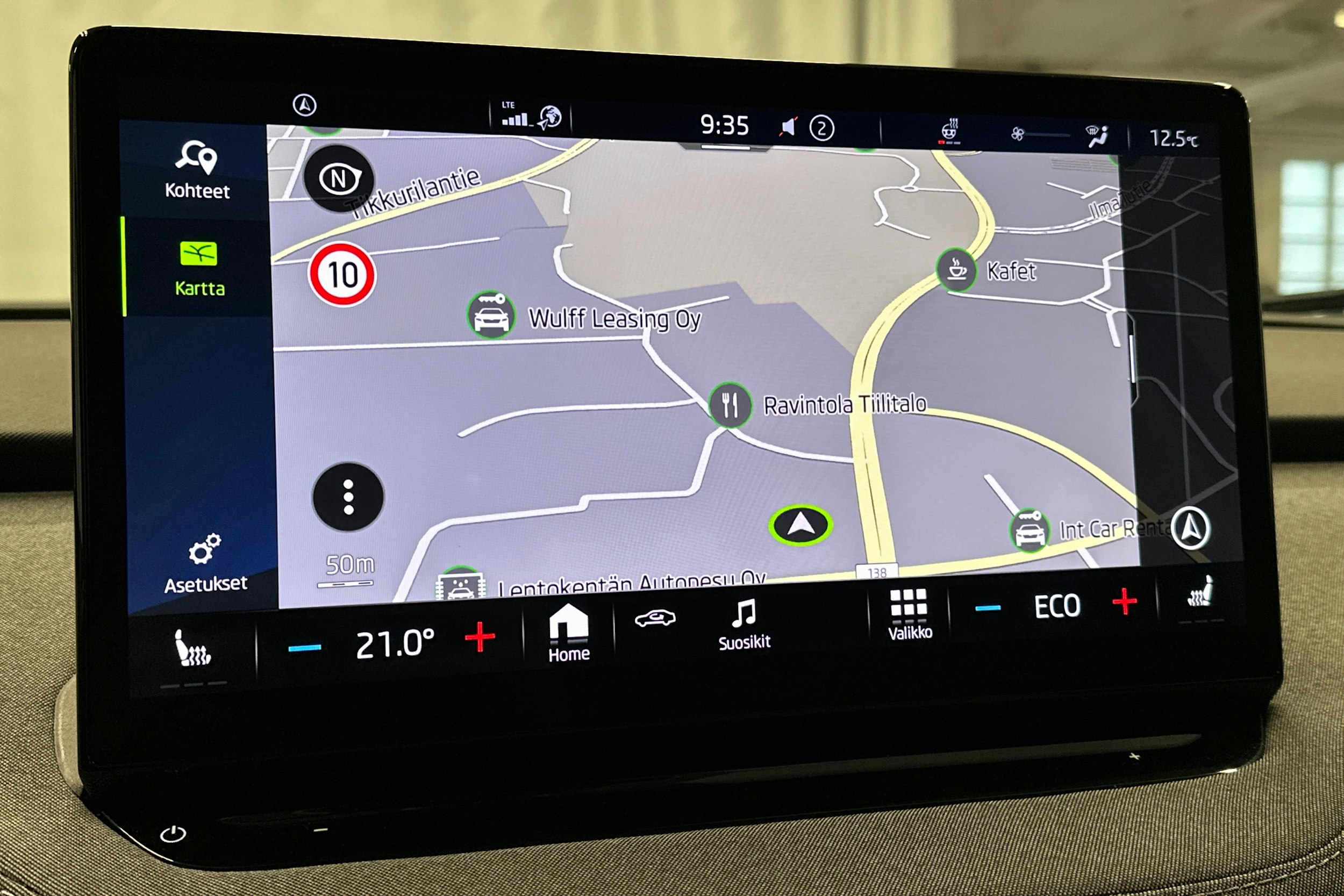 sininen Skoda Enyaq 2023 kuva 19.