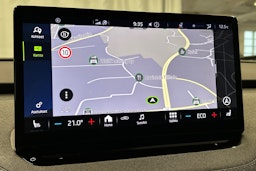 sininen Skoda Enyaq 2023 kuva 19.