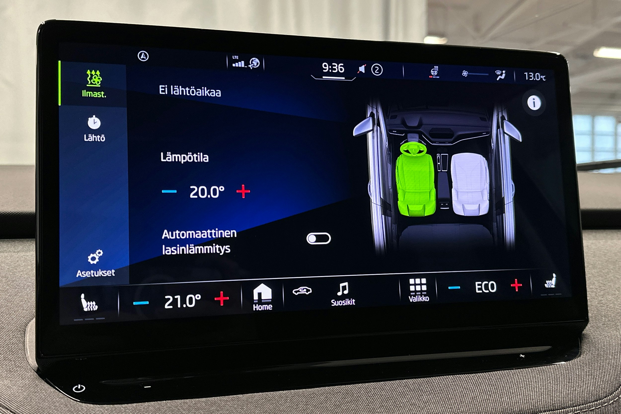 sininen Skoda Enyaq 2023 kuva 23.