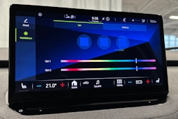 sininen Skoda Enyaq 2023 kuva 24.