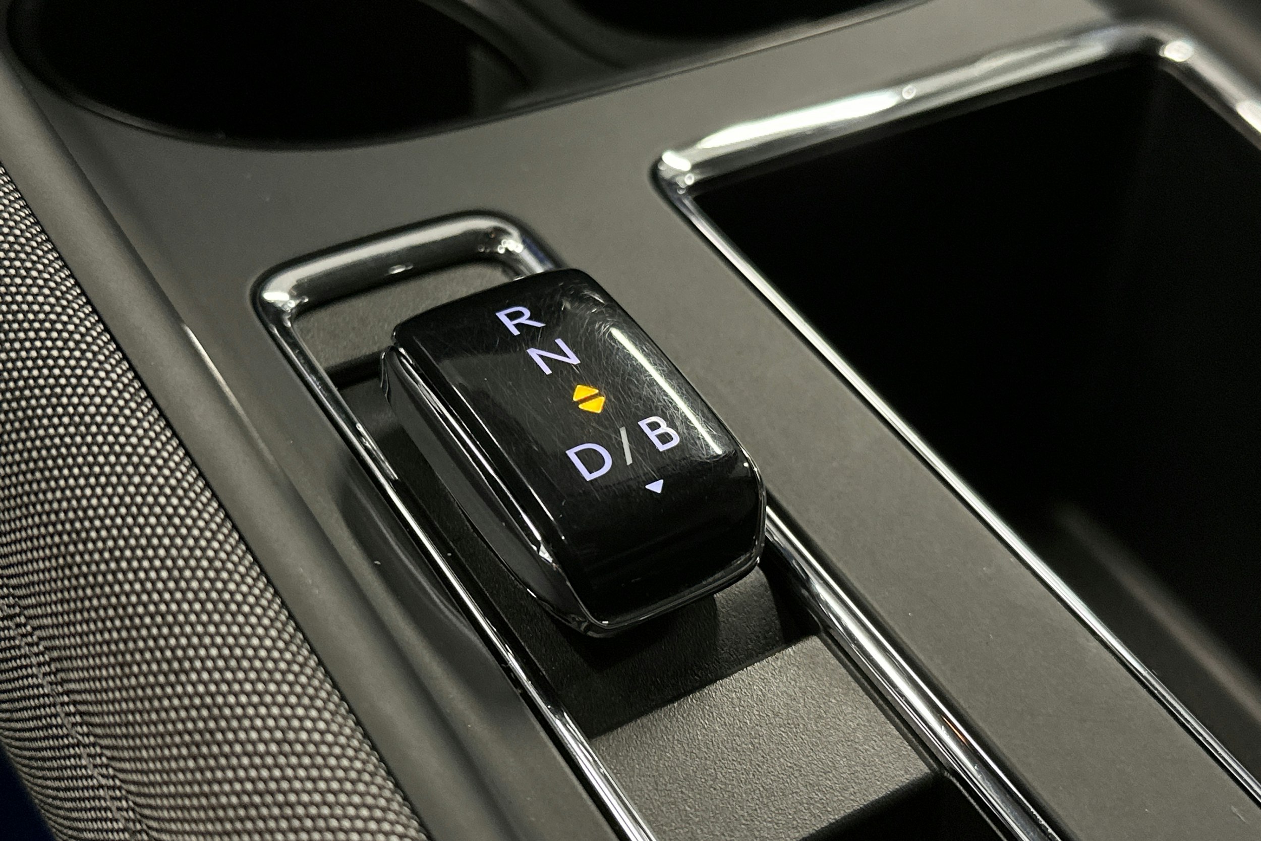 sininen Skoda Enyaq 2023 kuva 28.