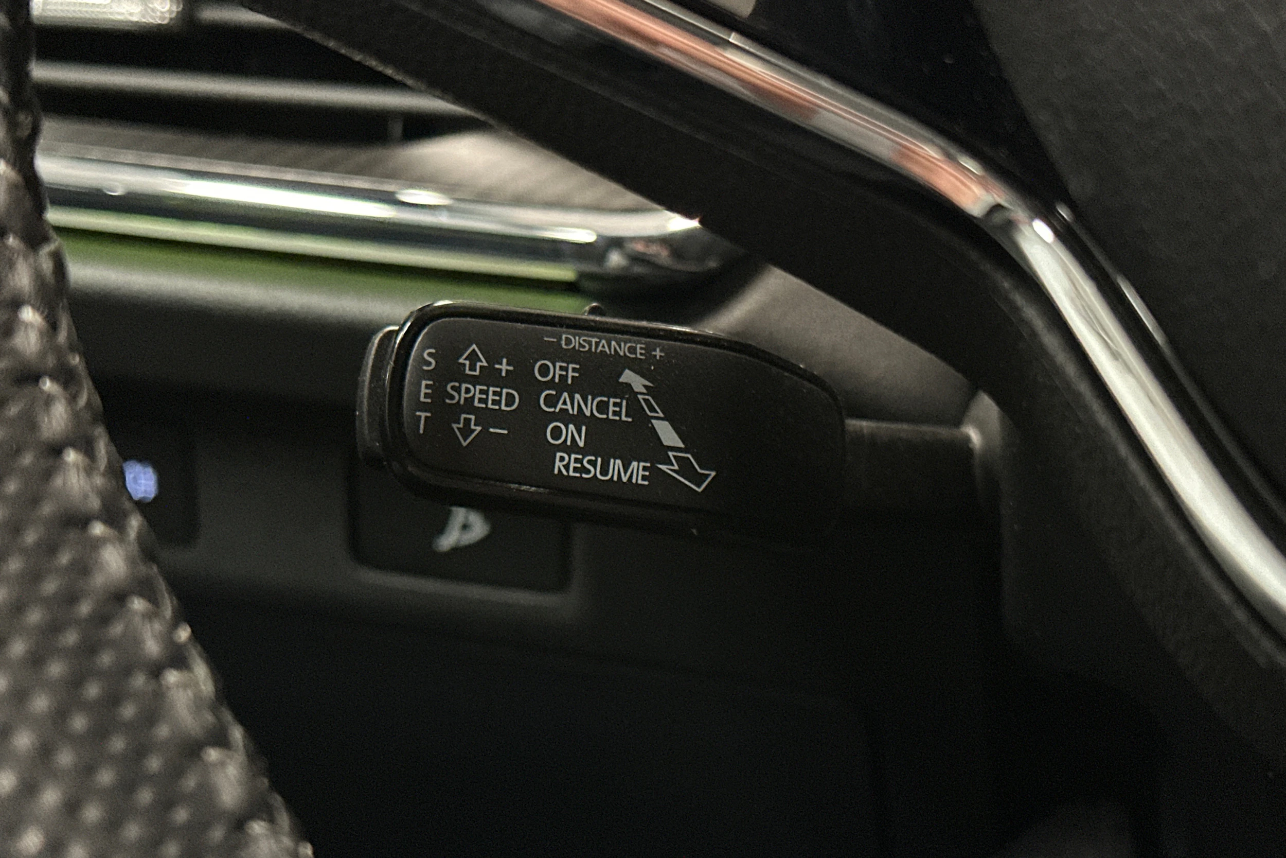 punainen Skoda Enyaq 2023 kuva 25.