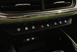 punainen Skoda Enyaq 2023 kuva 35.