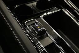 punainen Skoda Enyaq 2023 kuva 36.