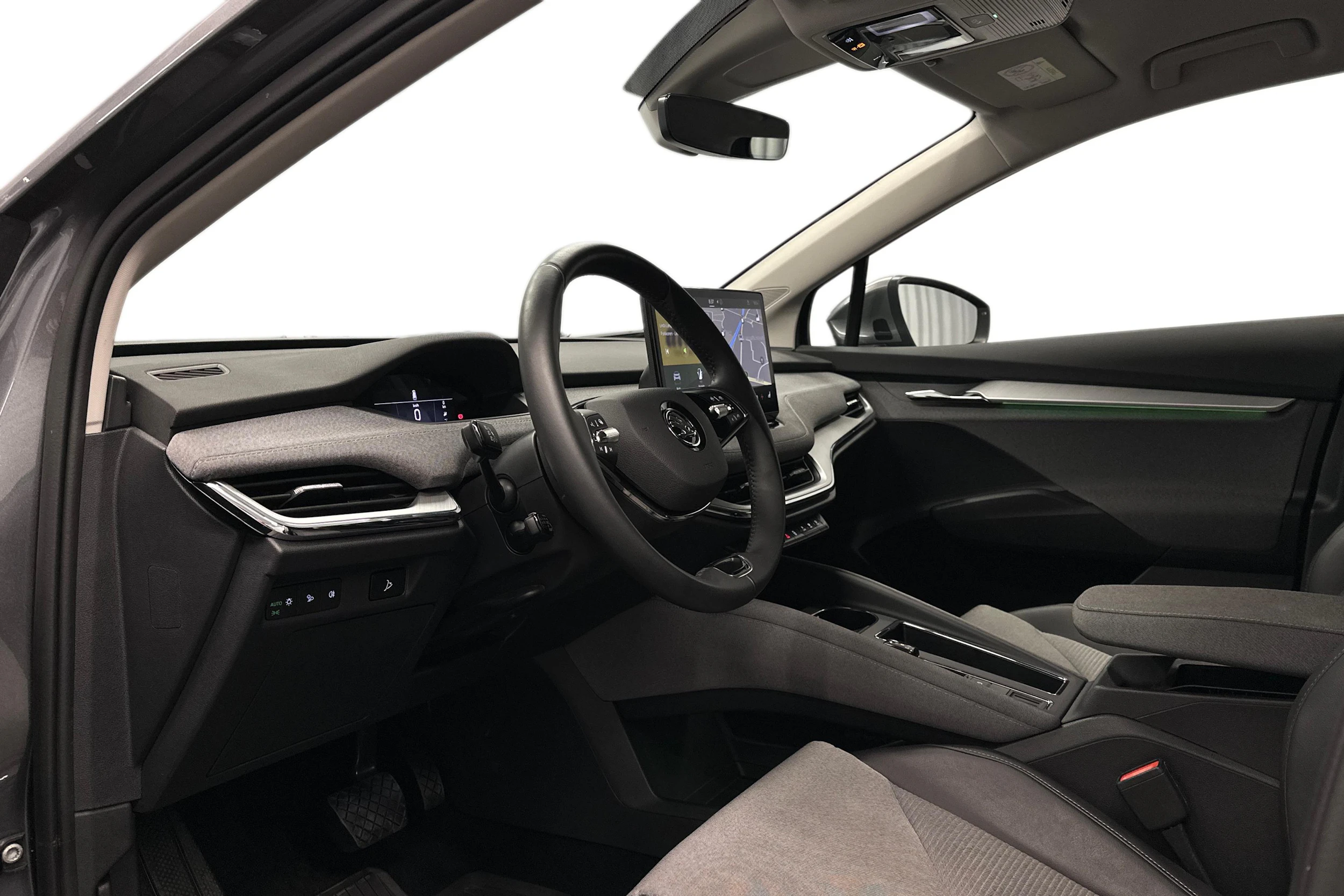 harmaa Skoda Enyaq 2023 kuva 8.