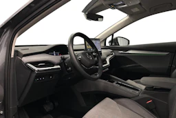 harmaa Skoda Enyaq 2023 kuva 8.