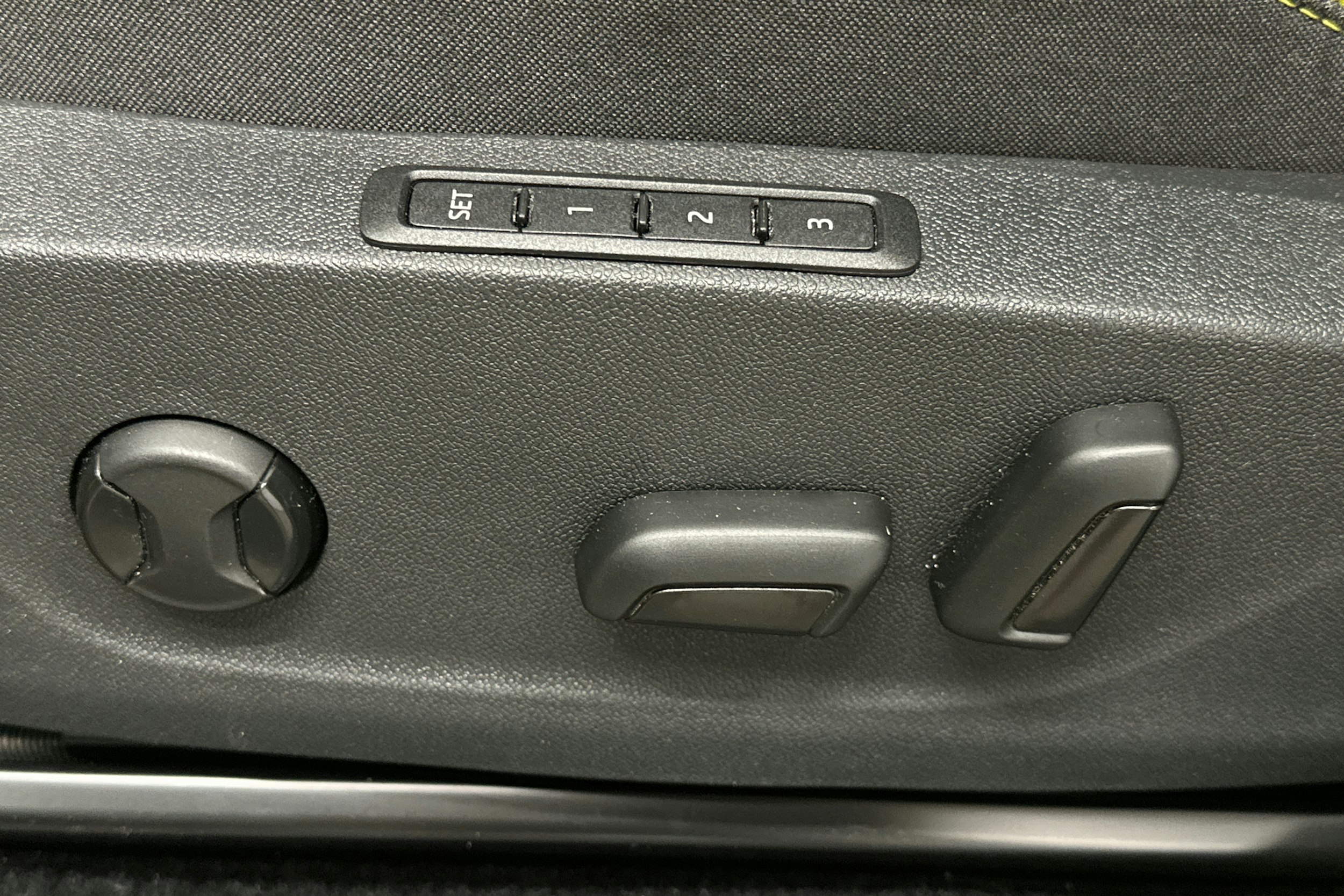 vihreä Skoda Enyaq 2023 kuva 17.