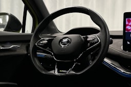 vihreä Skoda Enyaq 2023 kuva 18.