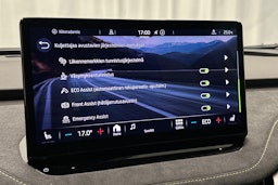 vihreä Skoda Enyaq 2023 kuva 26.