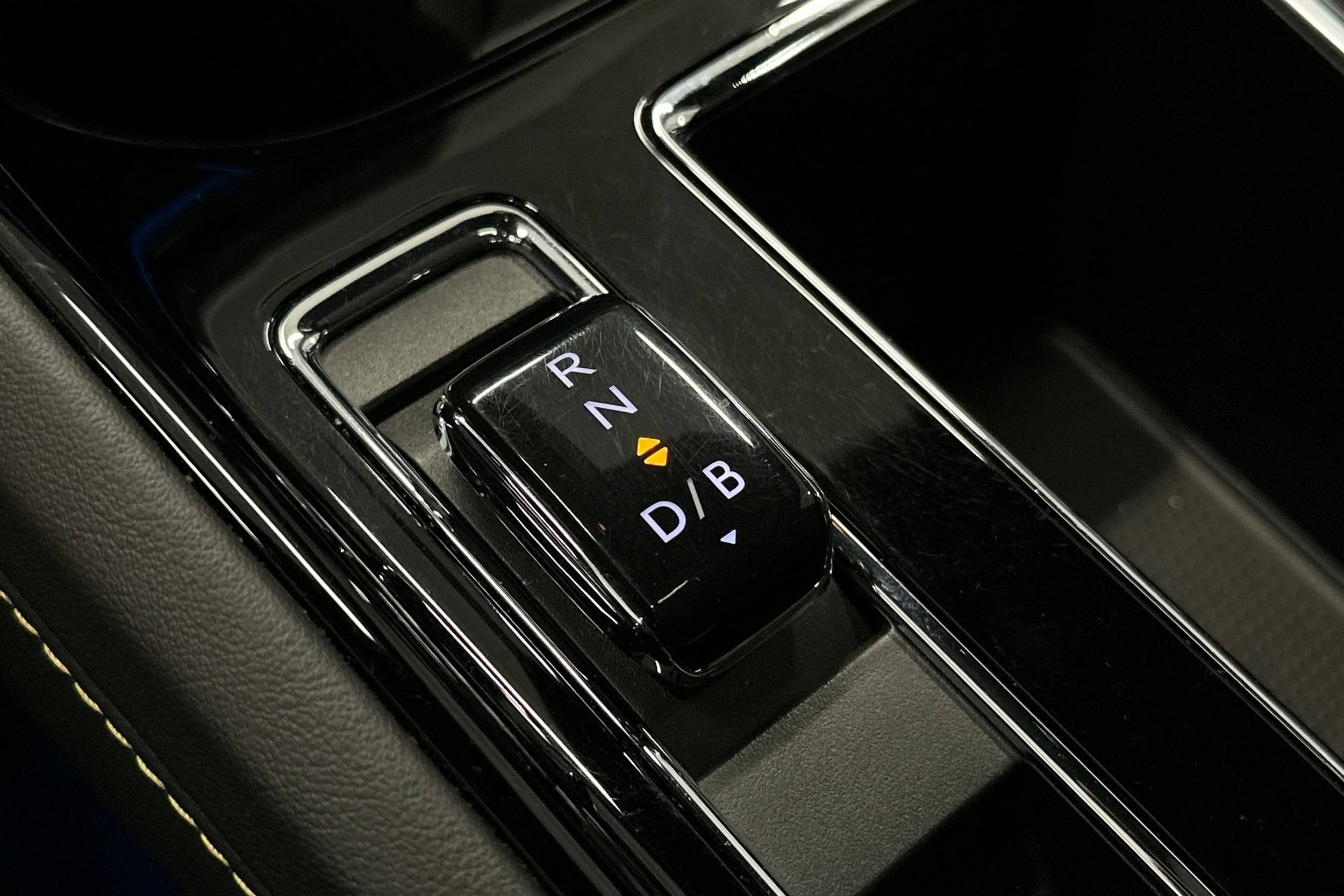 vihreä Skoda Enyaq 2023 kuva 32.