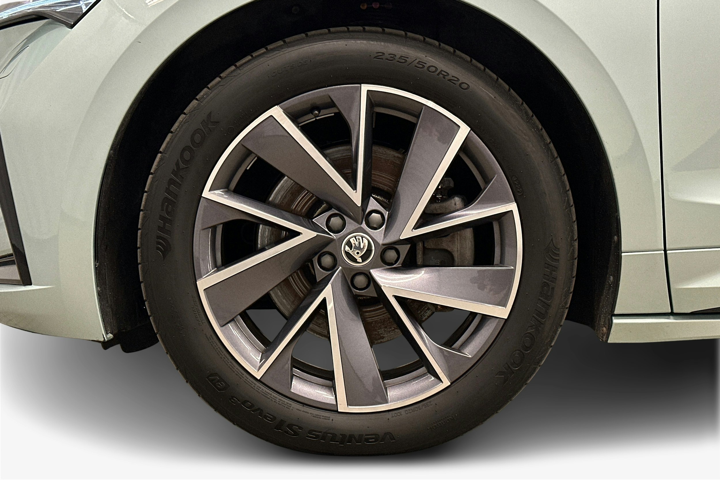 hopea Skoda Enyaq 2023 kuva 11.