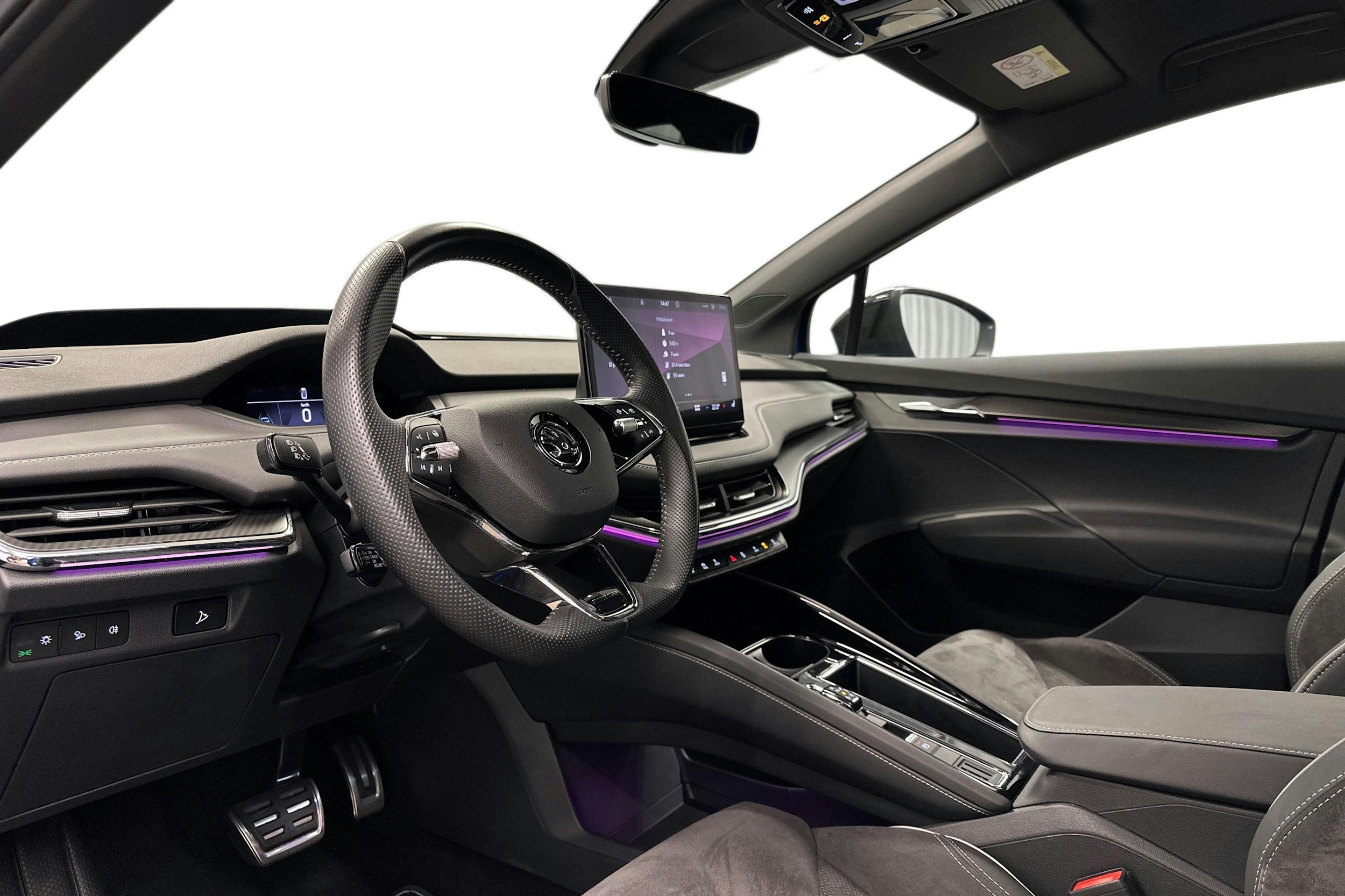 sininen Skoda Enyaq 2023 kuva 6.