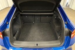 sininen Skoda Enyaq 2023 kuva 11.