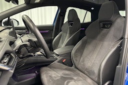 sininen Skoda Enyaq 2023 kuva 15.