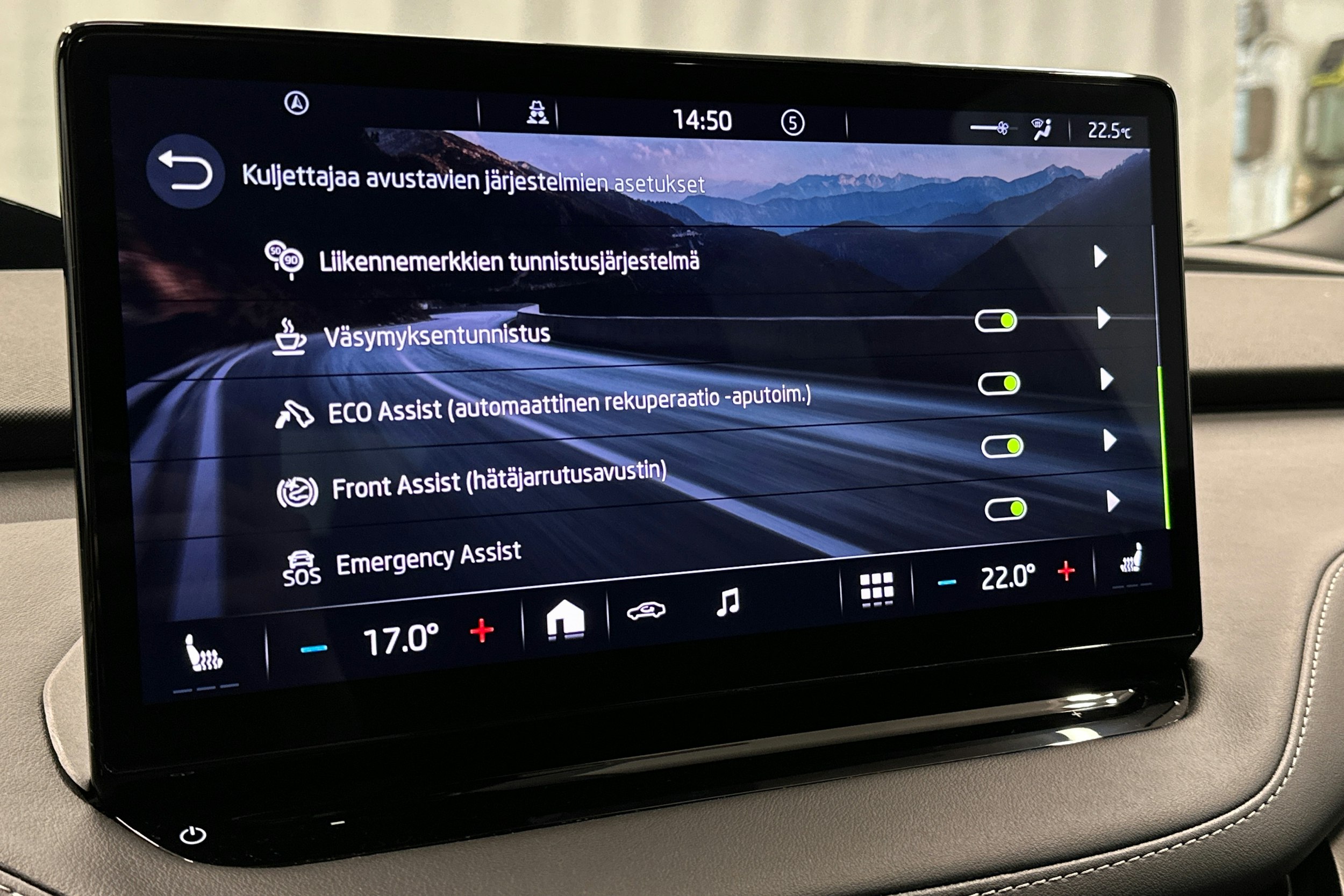 sininen Skoda Enyaq 2023 kuva 26.