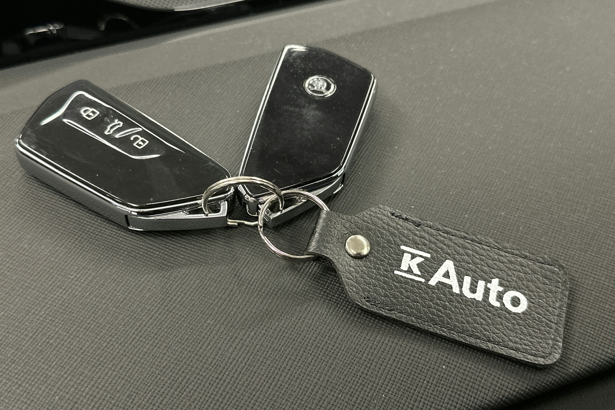 sininen Skoda Enyaq 2023 kuva 34.