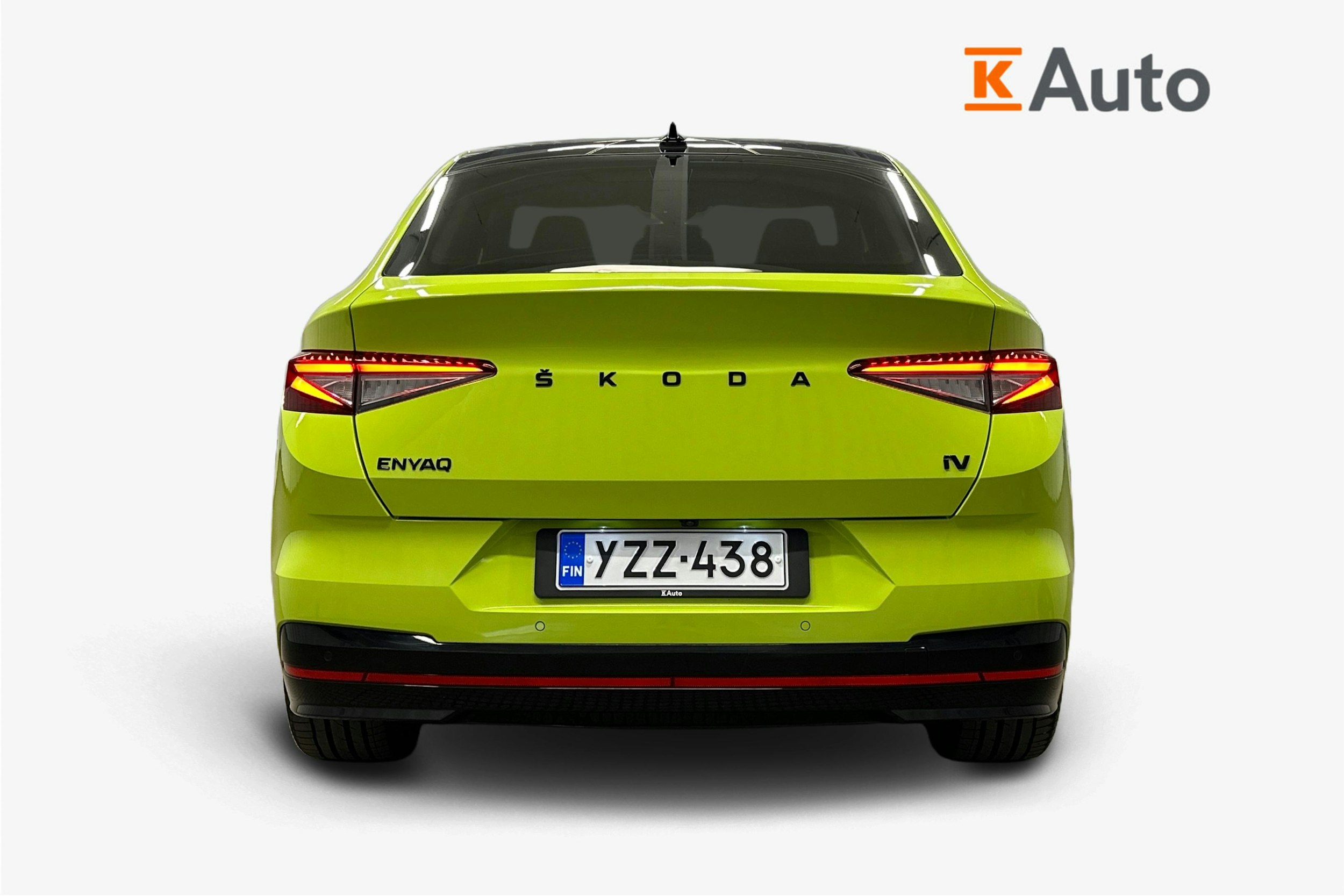 vihreä Skoda Enyaq 2023 kuva 3.