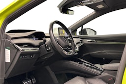 vihreä Skoda Enyaq 2023 kuva 7.