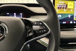 vihreä Skoda Enyaq 2023 kuva 15.