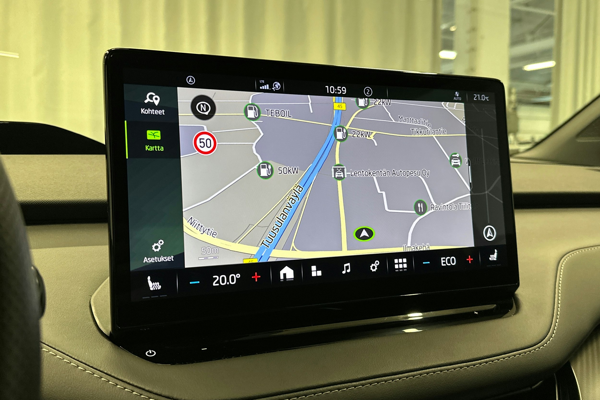 vihreä Skoda Enyaq 2023 kuva 18.