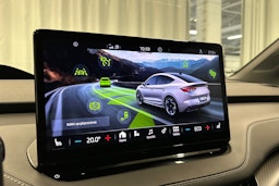 vihreä Skoda Enyaq 2023 kuva 20.