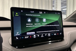 vihreä Skoda Enyaq 2023 kuva 21.