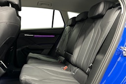 sininen Skoda Enyaq 2023 kuva 10.