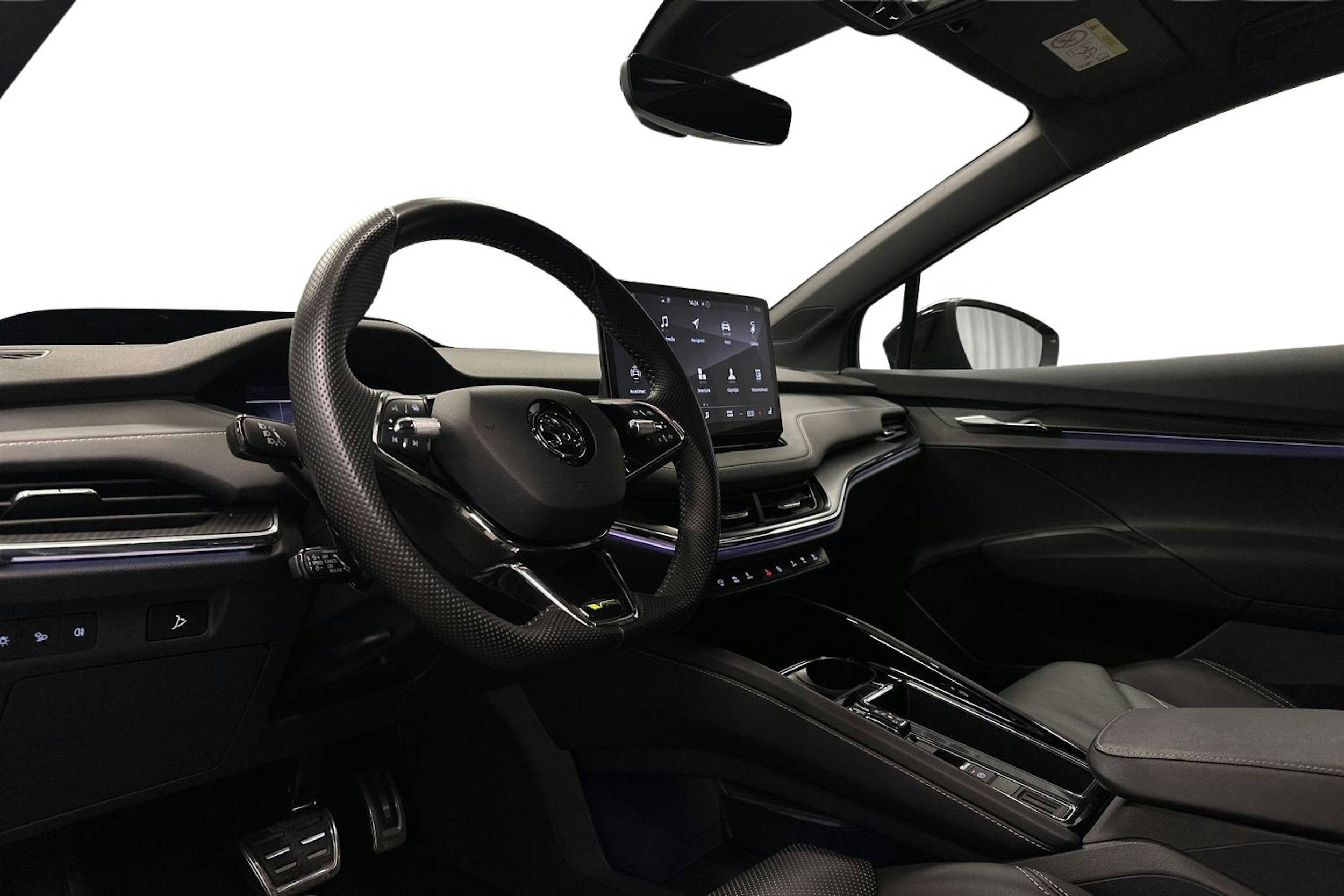 harmaa Skoda Enyaq 2023 kuva 6.