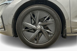 harmaa Skoda Enyaq 2023 kuva 9.