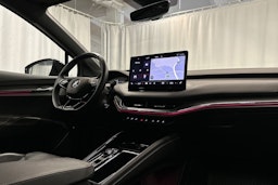 harmaa Skoda Enyaq 2023 kuva 30.